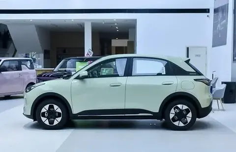 2025年六万块的“小车”干翻了特斯拉？聊聊吉利星愿这个离谱销冠